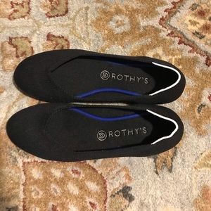 Rothy’s black flats